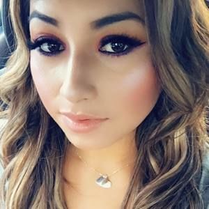 Meet your Posher, Nena